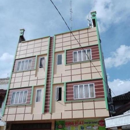 Guest House Taman Sari Syariah Pekanbaru Exterior foto